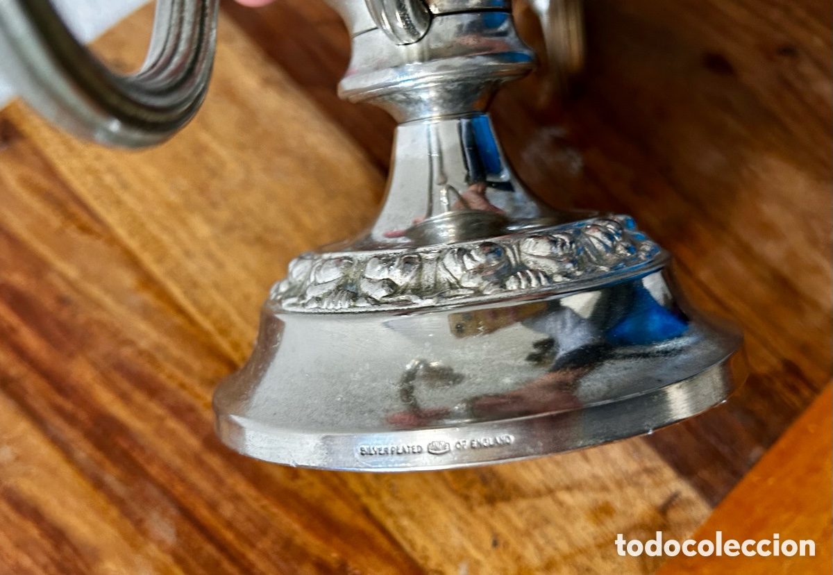 Antig&uuml;edades: Portavelas de dos brazos plateado - Foto 2