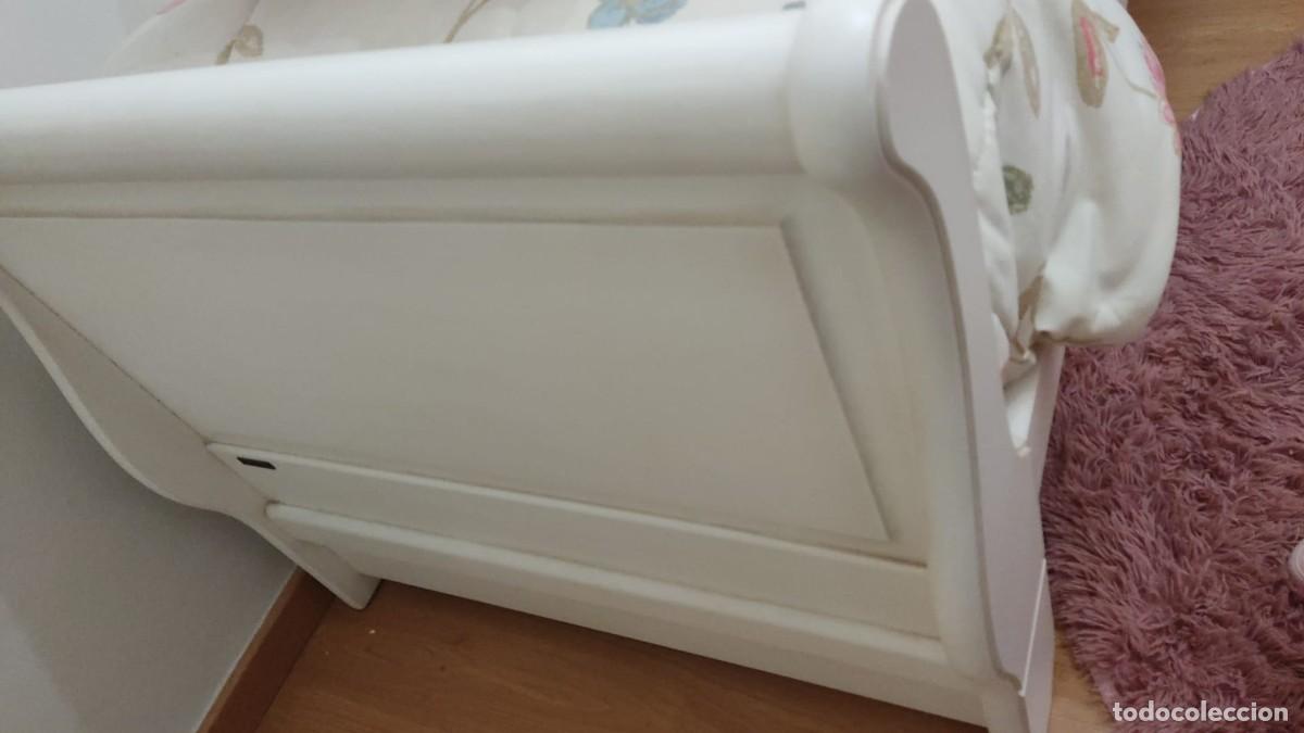 Antig&uuml;edades: Cama estilo barco blanca - Foto 4