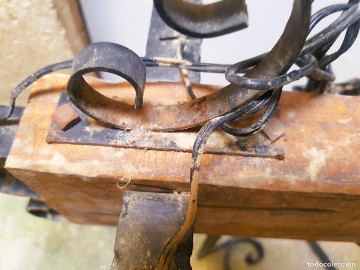 Antig&uuml;edades: L&Aacute;MPARA ESTILO MEDIEVAL EN FORJA Y MADERA - Foto 13