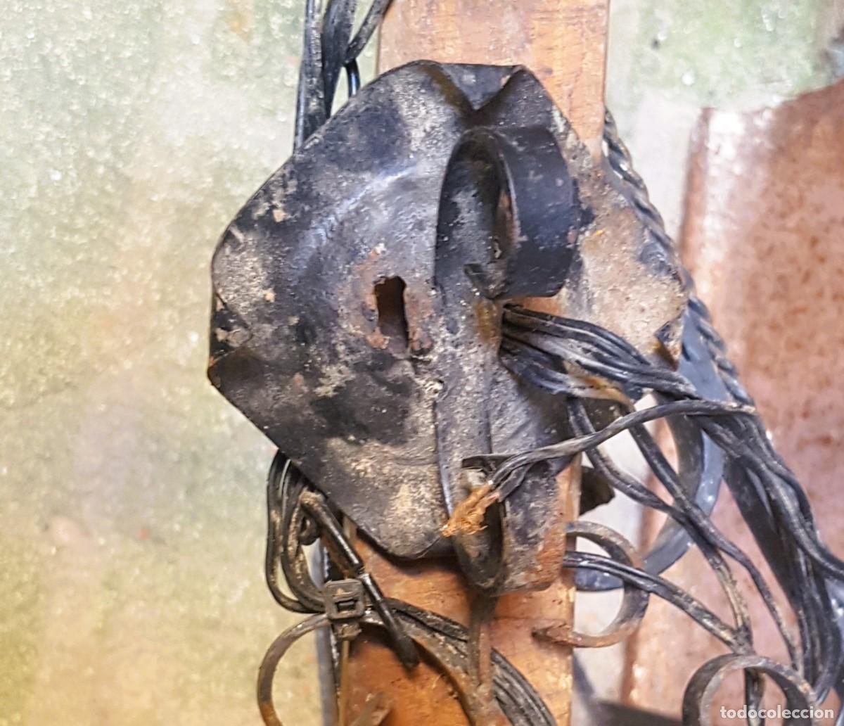 Antig&uuml;edades: L&Aacute;MPARA ESTILO MEDIEVAL EN FORJA Y MADERA - Foto 15