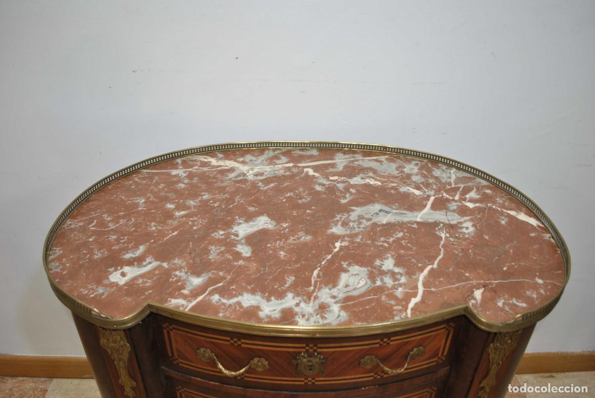 Antig&uuml;edades: C&Oacute;MODA MARQUETER&Iacute;A Y BRONCES ESTILO LUIS XVI - Foto 3