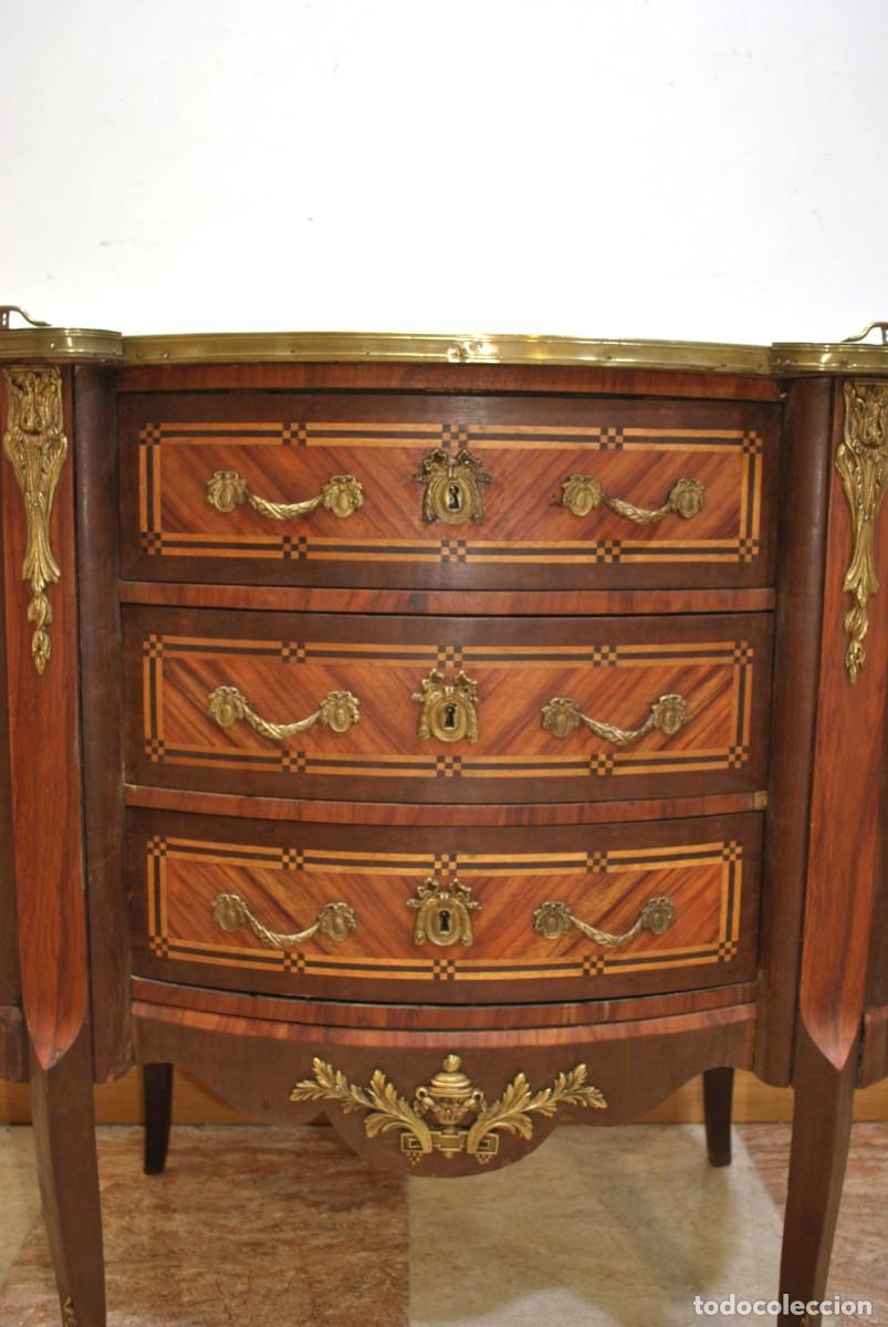 Antig&uuml;edades: C&Oacute;MODA MARQUETER&Iacute;A Y BRONCES ESTILO LUIS XVI - Foto 6