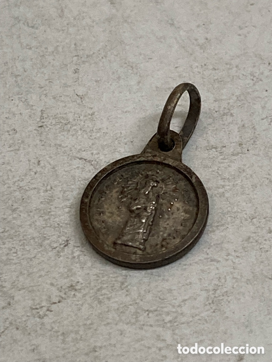 Antig&uuml;edades: Medalla de plata religiosa C438 - Foto 2