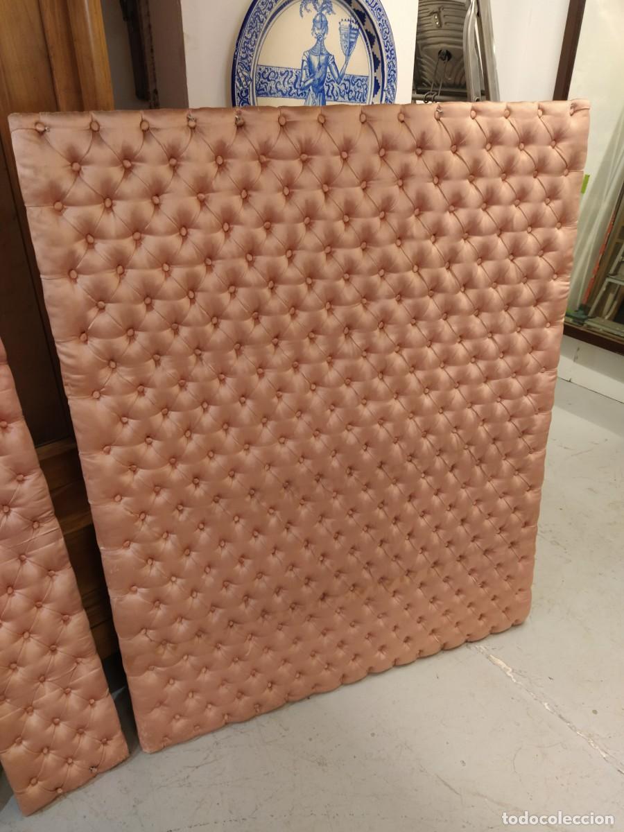 Antig&uuml;edades: Cabecero y laterales panel capiton&eacute; ropa tipo seda rosa. - Foto 2