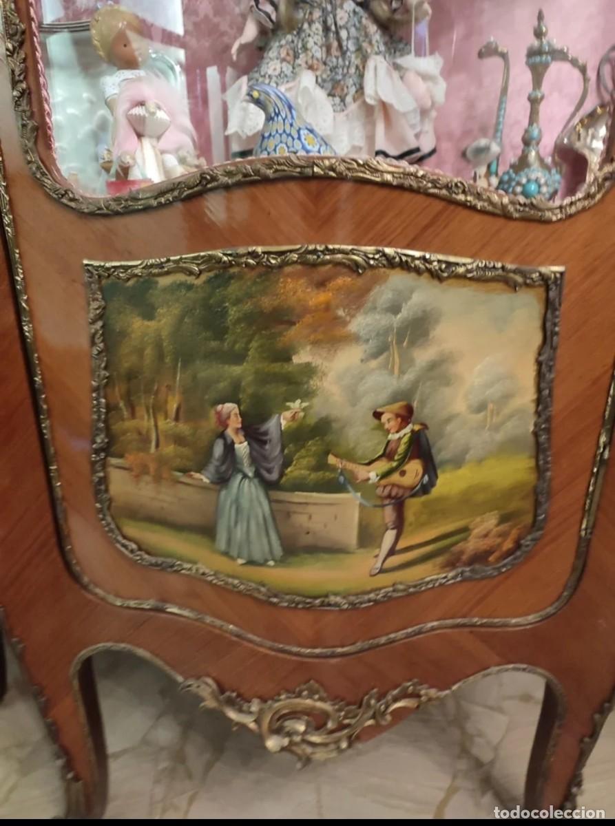 Antig&uuml;edades: Vitrina estilo Luis XVI - Foto 14