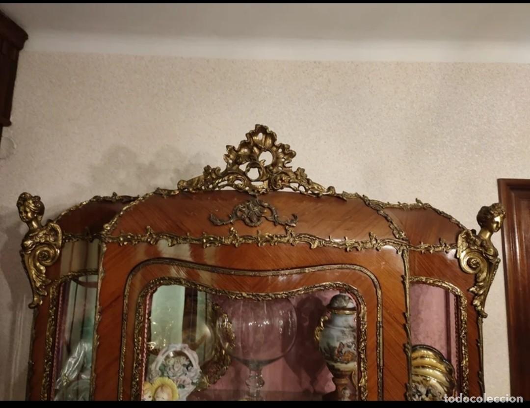 Antig&uuml;edades: Vitrina estilo Luis XVI - Foto 16