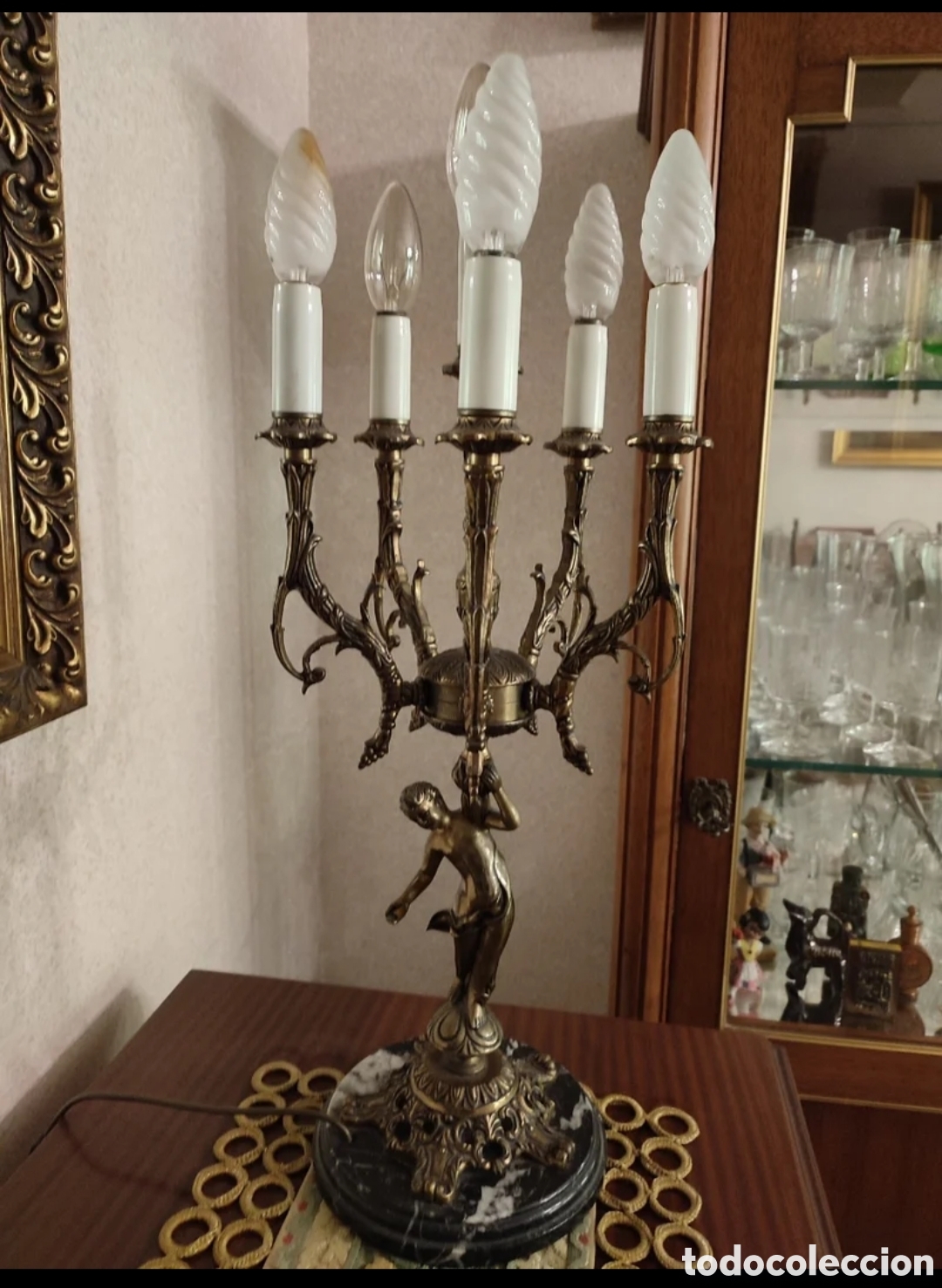 Antig&uuml;edades: Pareja de candelabros de bronce - Foto 3