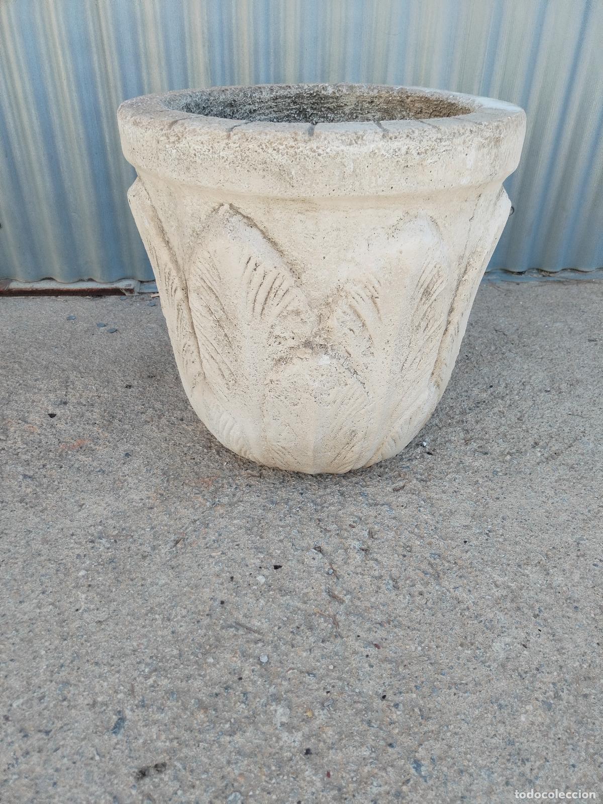 Antig&uuml;edades: macetero en piedra artificial - Foto 7