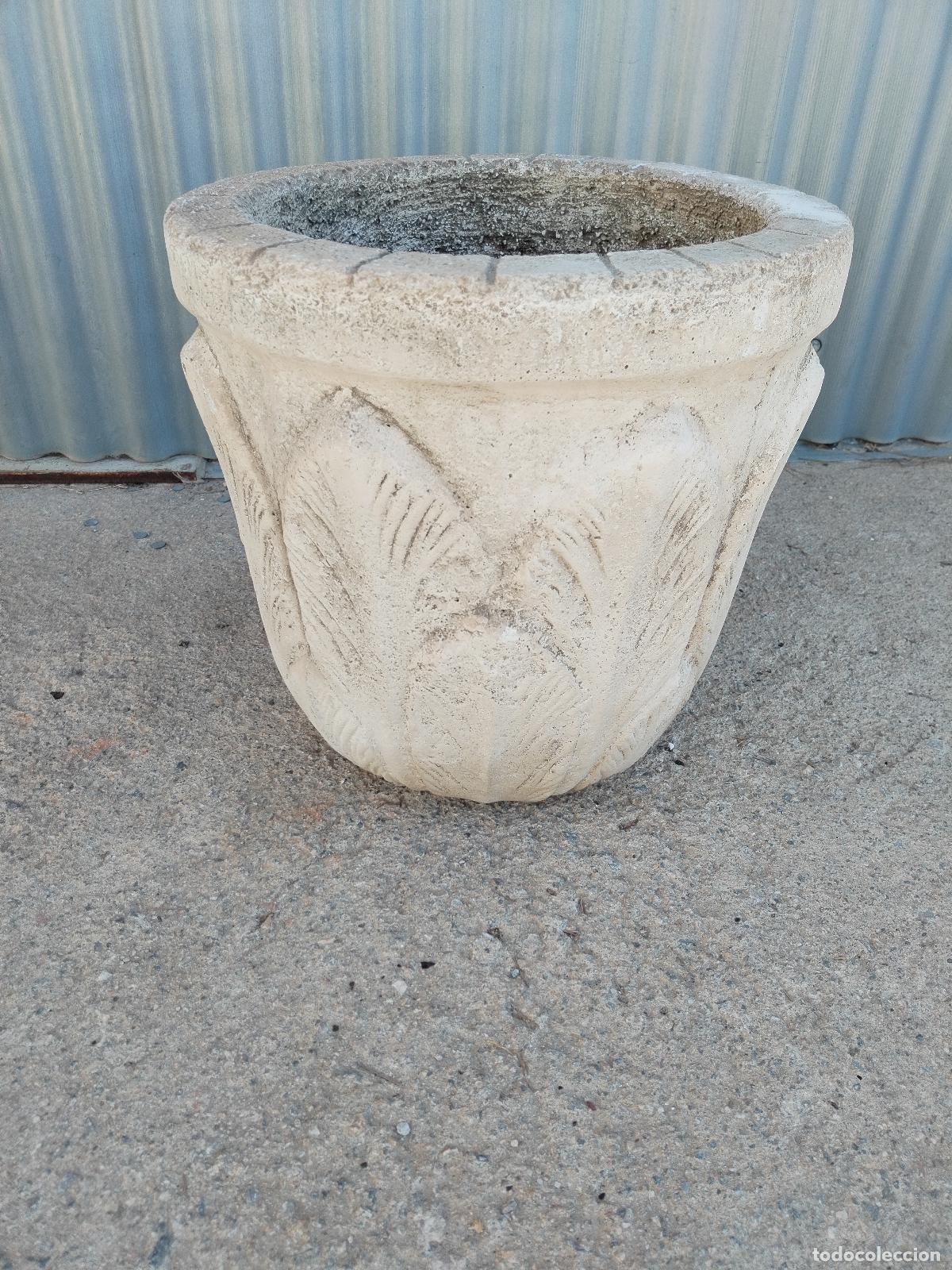 Antig&uuml;edades: macetero en piedra artificial - Foto 11