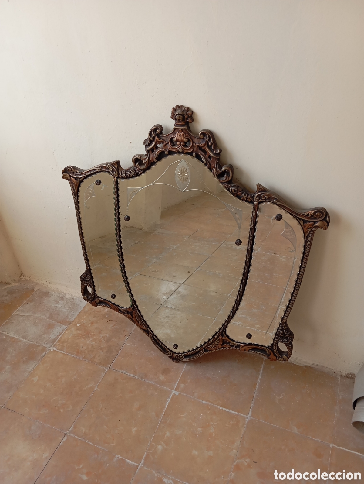 Antig&uuml;edades: ESPEJO ANTIGUO CON CORNUCOPIA DE MADERA Y CRISTAL TALLADO - Foto 3