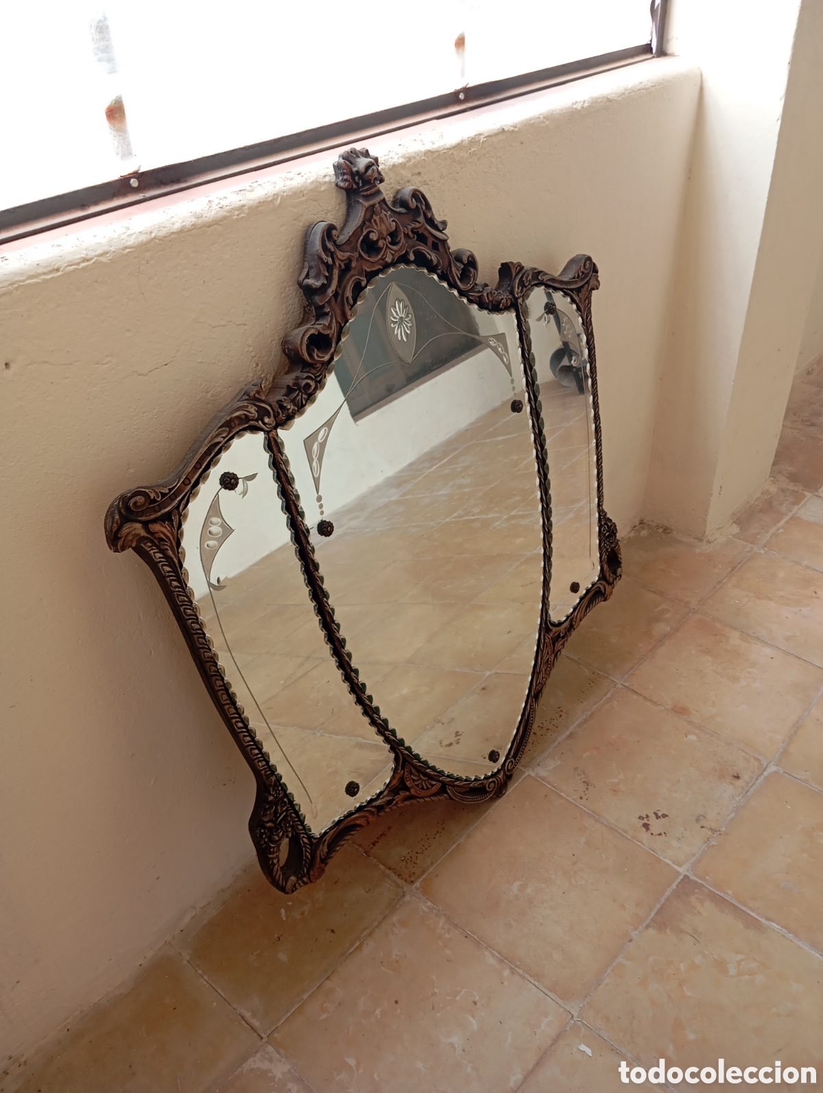 Antig&uuml;edades: ESPEJO ANTIGUO CON CORNUCOPIA DE MADERA Y CRISTAL TALLADO - Foto 5