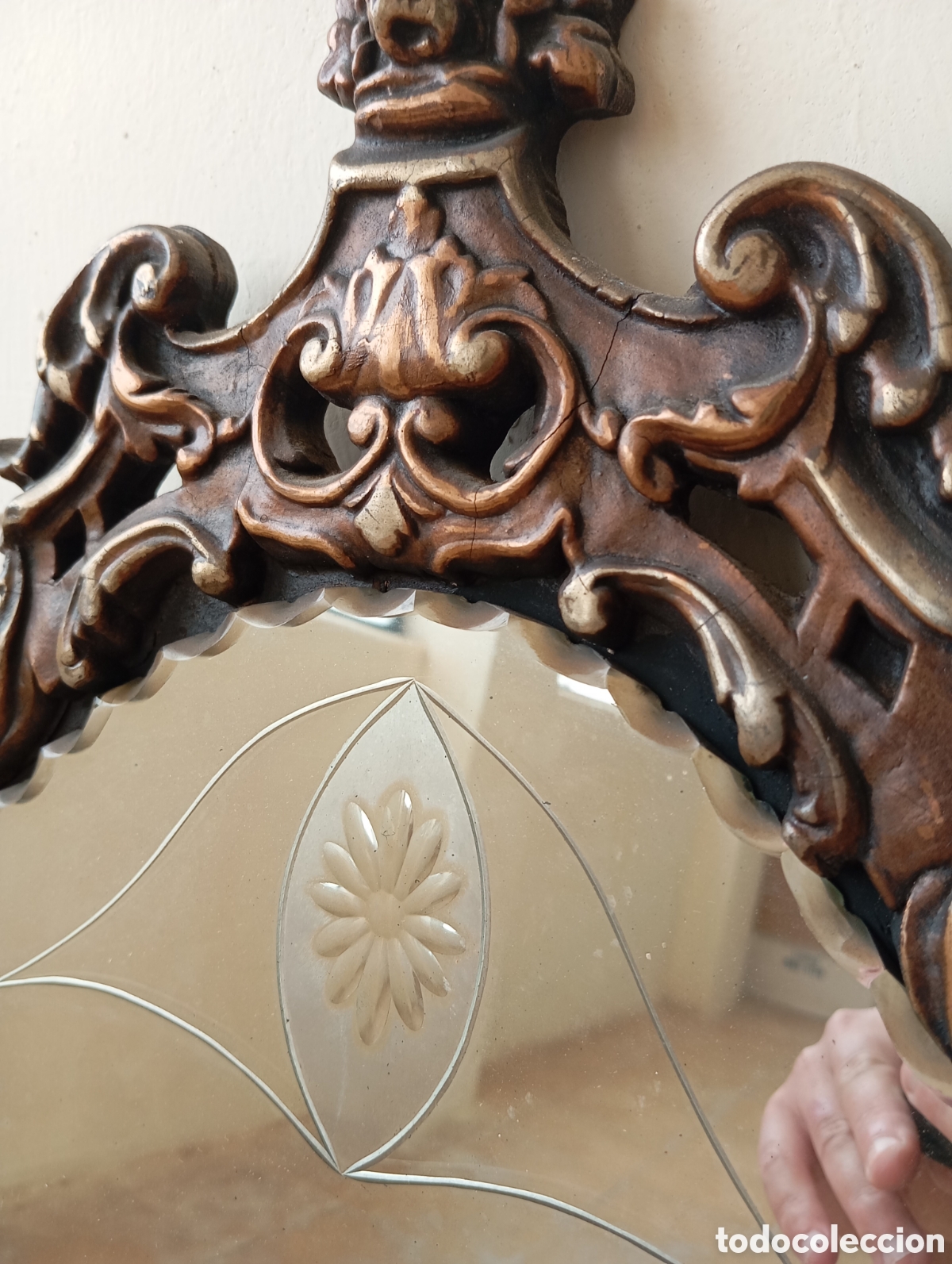 Antig&uuml;edades: ESPEJO ANTIGUO CON CORNUCOPIA DE MADERA Y CRISTAL TALLADO - Foto 13
