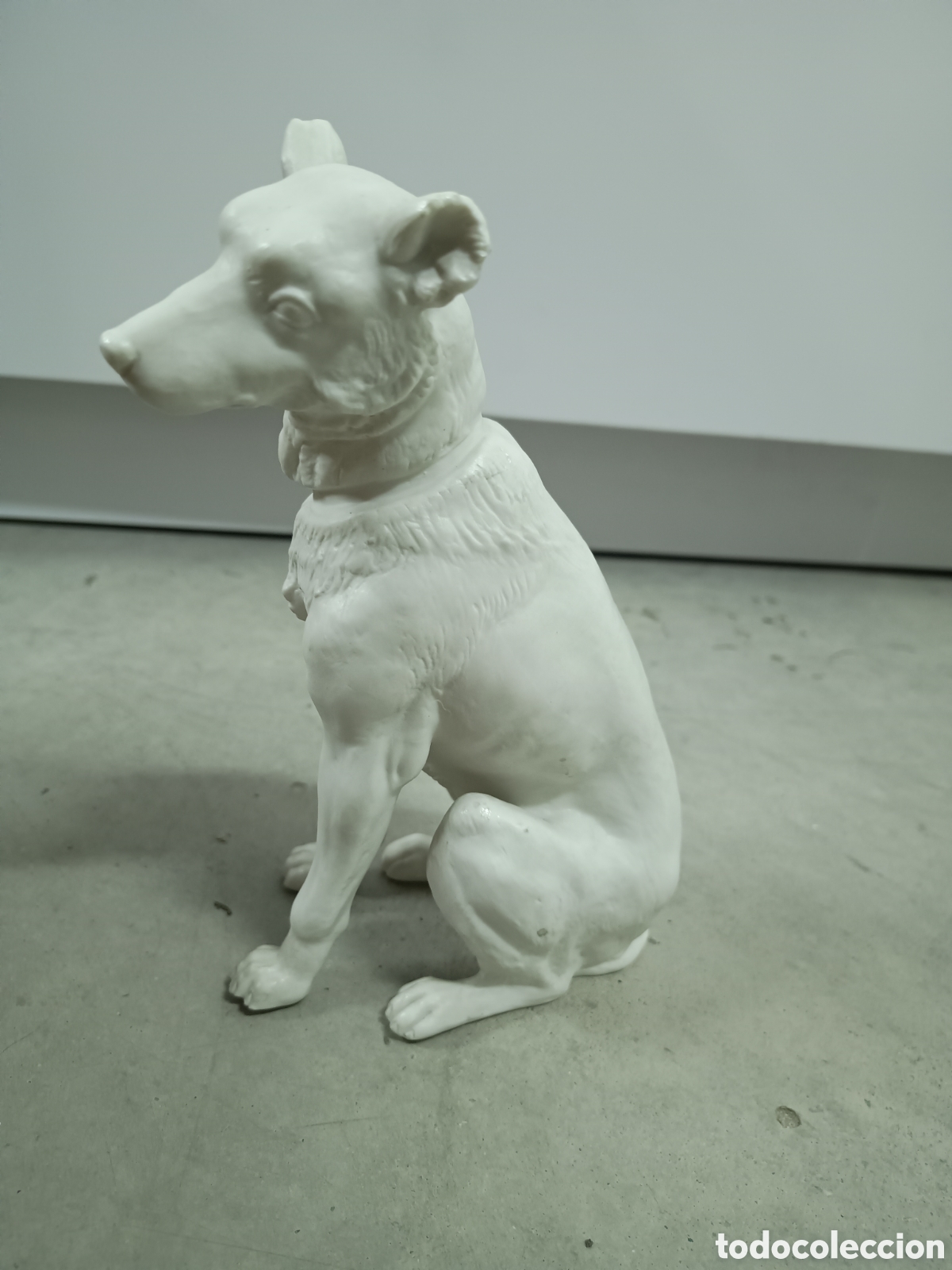 Antig&uuml;edades: FIGURA DE PERRO EN PORCELANA - Foto 4