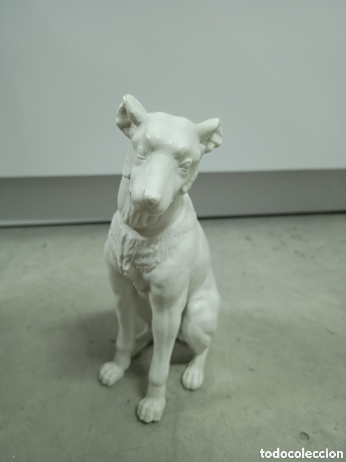 Antig&uuml;edades: FIGURA DE PERRO EN PORCELANA - Foto 5