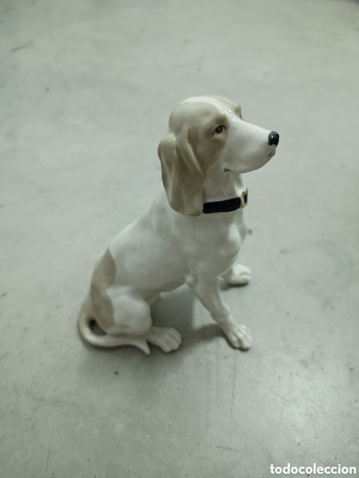 Antig&uuml;edades: FIGURA DE PERRO EN PORCELANA - Foto 2