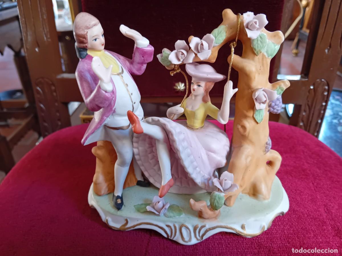 Antig&uuml;edades: Biscuit, El columpio de Fragonard - Foto 1