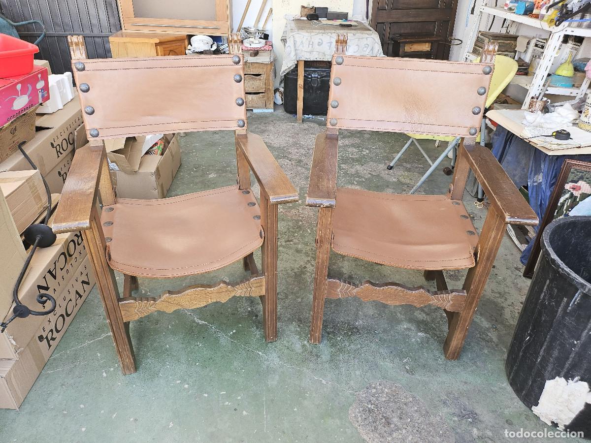 Antig&uuml;edades: 2 sillones de madera y de cuero - Foto 1