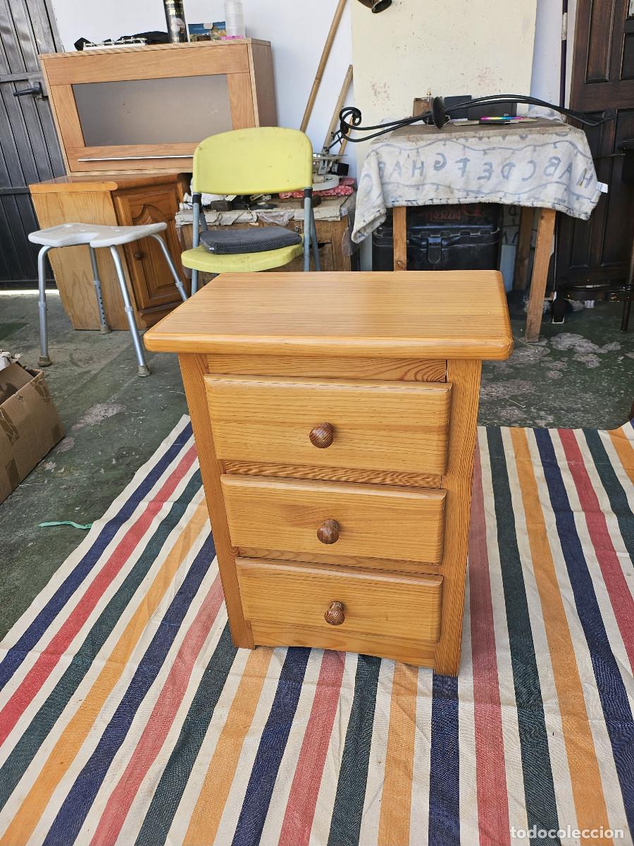 Antig&uuml;edades: mesa de madera alta pino - Foto 1