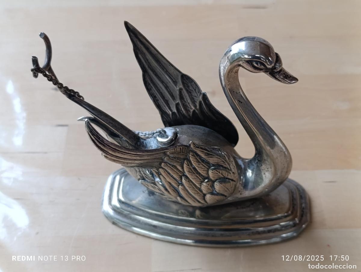 Antig&uuml;edades: ANTIGUO CALIENTA COPAS FORMA CISNE. - Foto 2