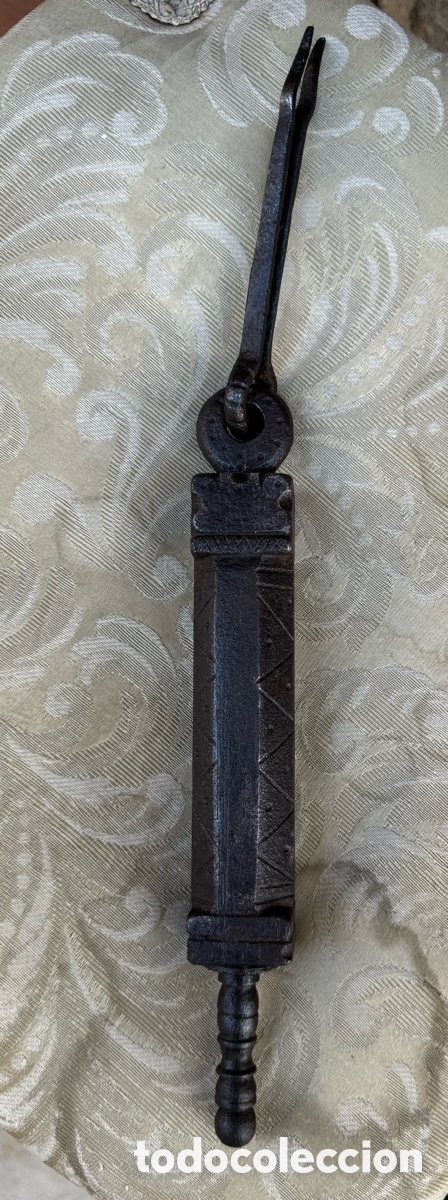 Antiques: Llamador de Hierro Antiguo