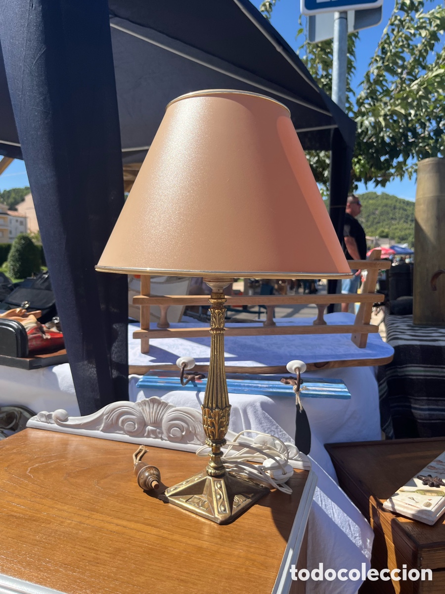 Antig&uuml;edades: L&aacute;mpara bronce mesa. - Foto 1