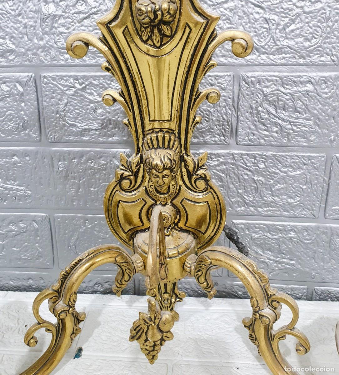 Antig&uuml;edades: Aplique de bronce con dos brazos - Foto 4