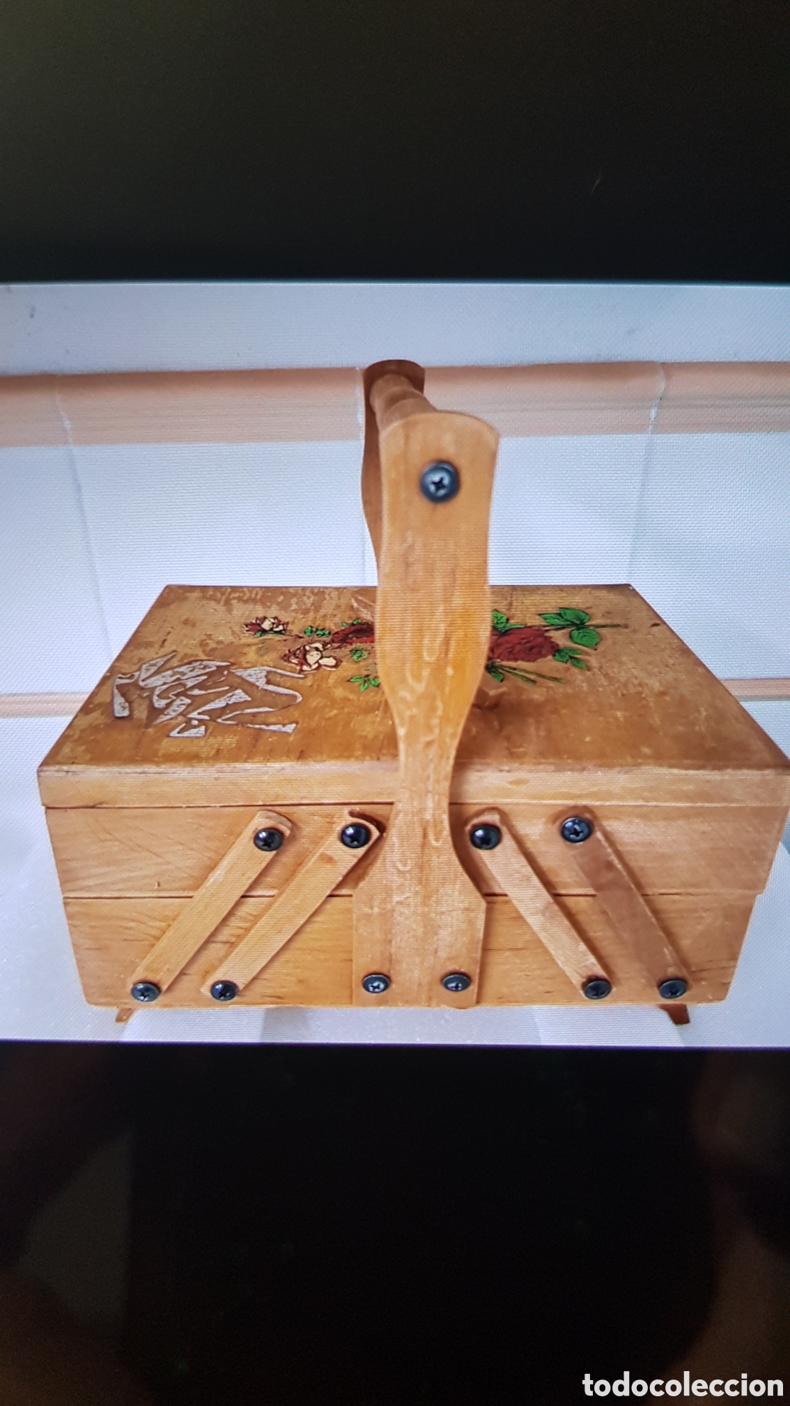 Antig&uuml;edades: Costurero Vintage de madera maciza - Foto 1