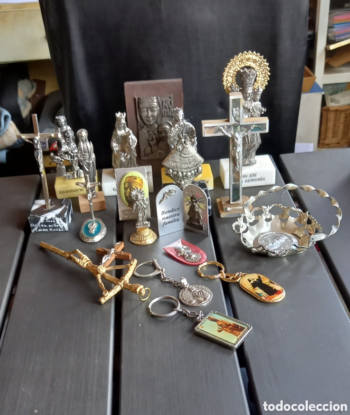 Antig&uuml;edades: LOTE ARTICULOS RELIGIOSOS - Foto 1
