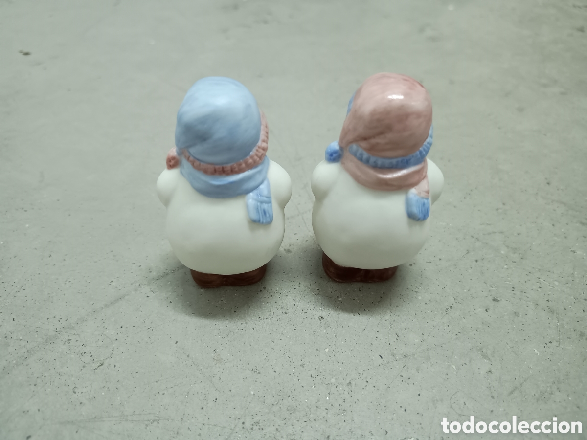 Antig&uuml;edades: 2 MU&Ntilde;ECOS DE PORCELANA - Foto 2