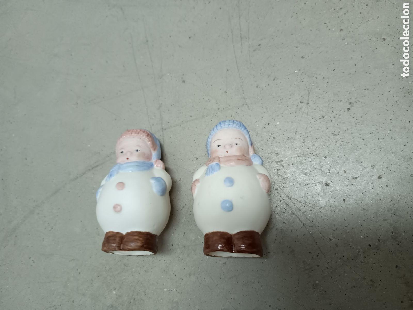 Antig&uuml;edades: 2 MU&Ntilde;ECOS DE PORCELANA - Foto 3