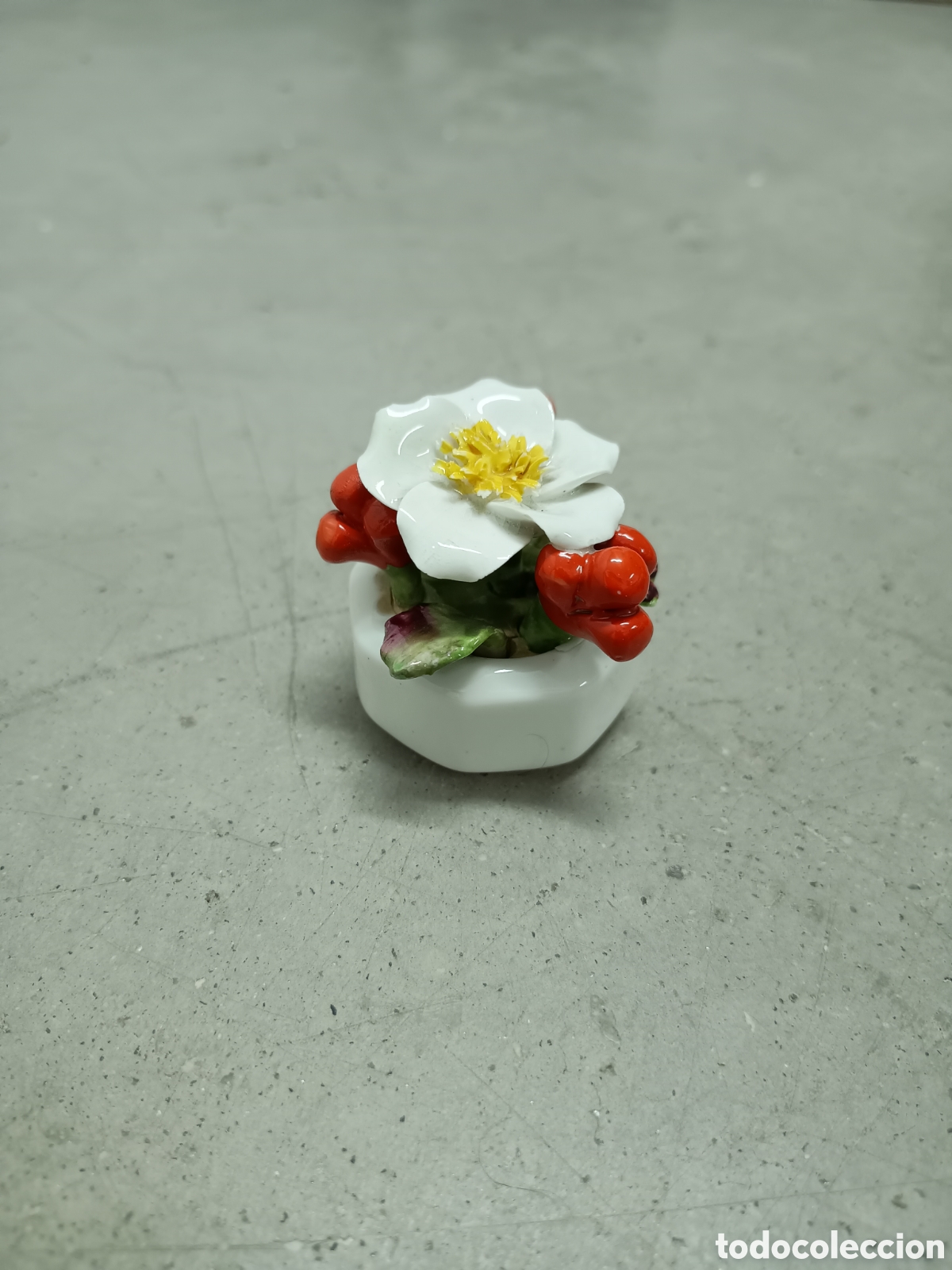 Antig&uuml;edades: MACETA CON FLORES - AINSLEY ENGLAND - Foto 1