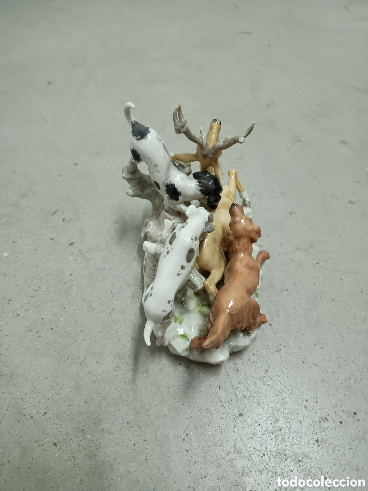 Antig&uuml;edades: ESCENA DE CAZA DE UN CIERVO Y PERROS - Foto 2