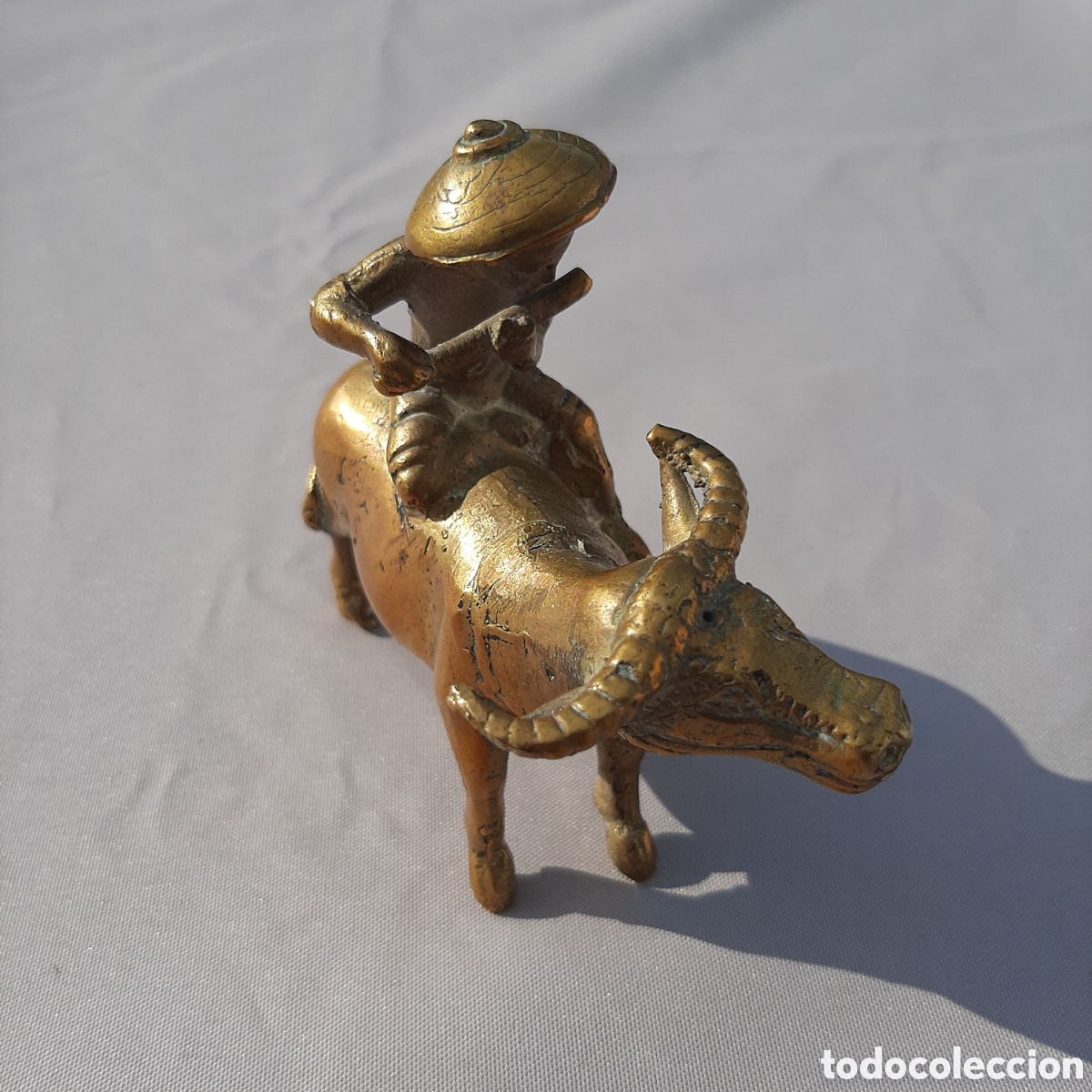 Antig&uuml;edades: Ni&ntilde;o sobre bufalo de agua. - Foto 2