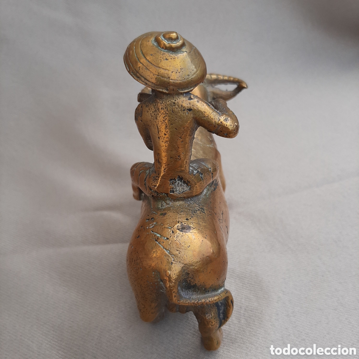 Antig&uuml;edades: Ni&ntilde;o sobre bufalo de agua. - Foto 6