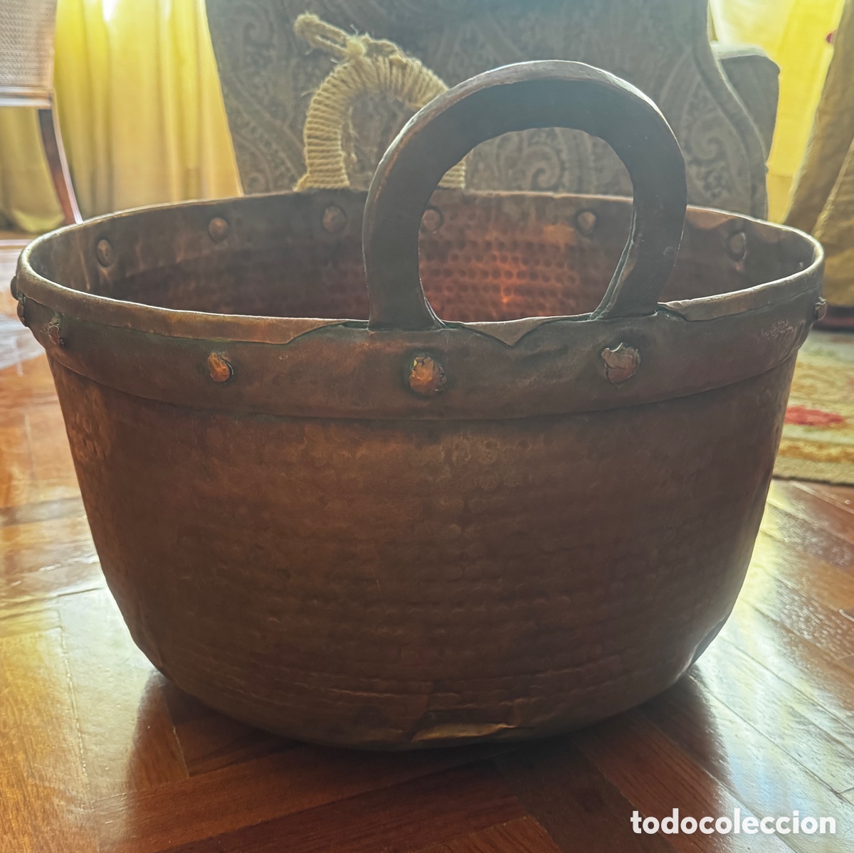 Antig&uuml;edades: Caldero antiguo de cobre con asas - Foto 1