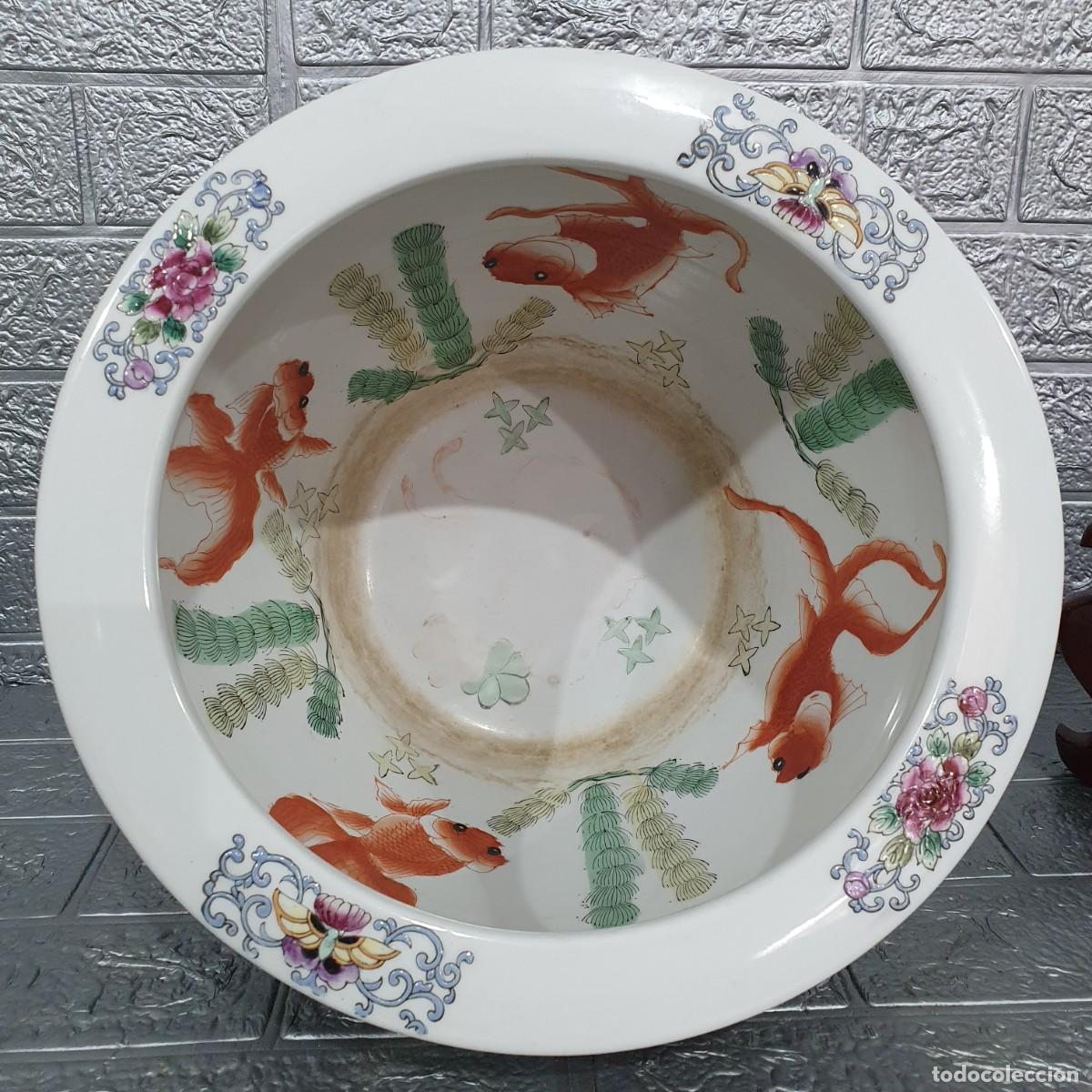 Antig&uuml;edades: Macetero en porcelana con base de madera - Foto 7