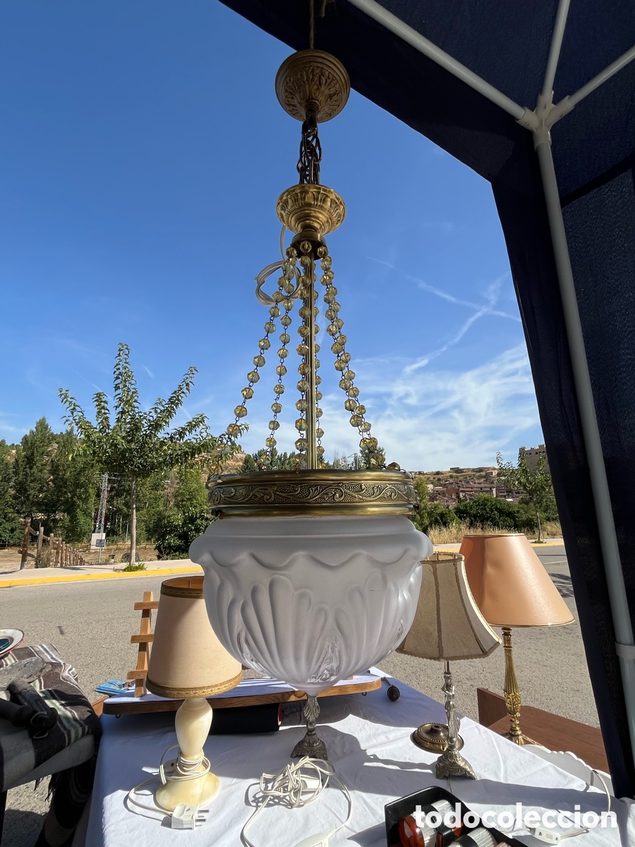 Antig&uuml;edades: L&aacute;mpara modernista lat&oacute;n - Foto 1
