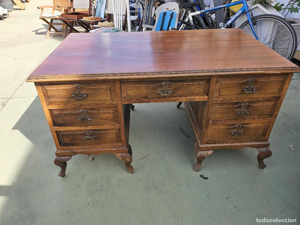 Antig&uuml;edades: mesa de despacho antigua - Foto 1