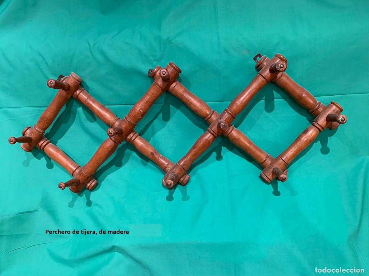 Antig&uuml;edades: Perchero extensible de madera, vintage - Foto 1