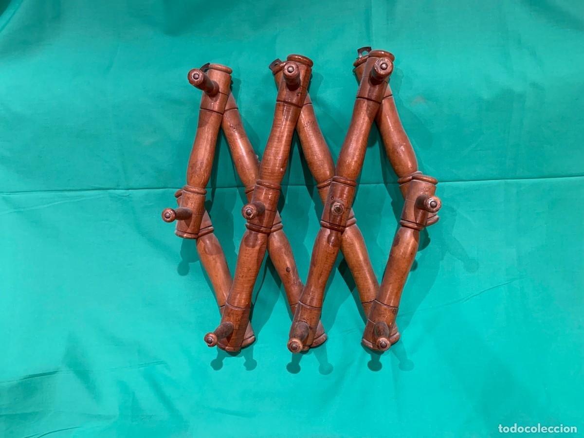 Antig&uuml;edades: Perchero extensible de madera, vintage - Foto 2
