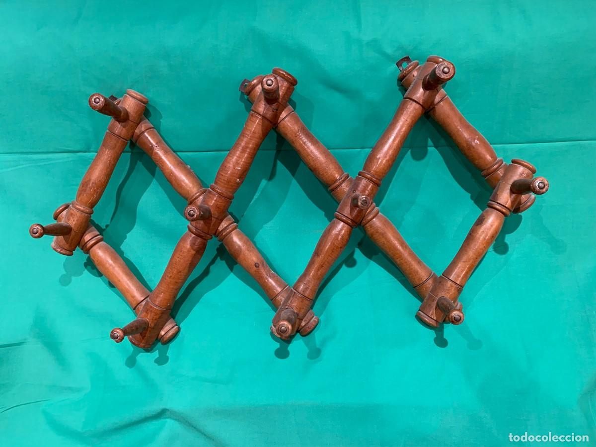Antig&uuml;edades: Perchero extensible de madera, vintage - Foto 3