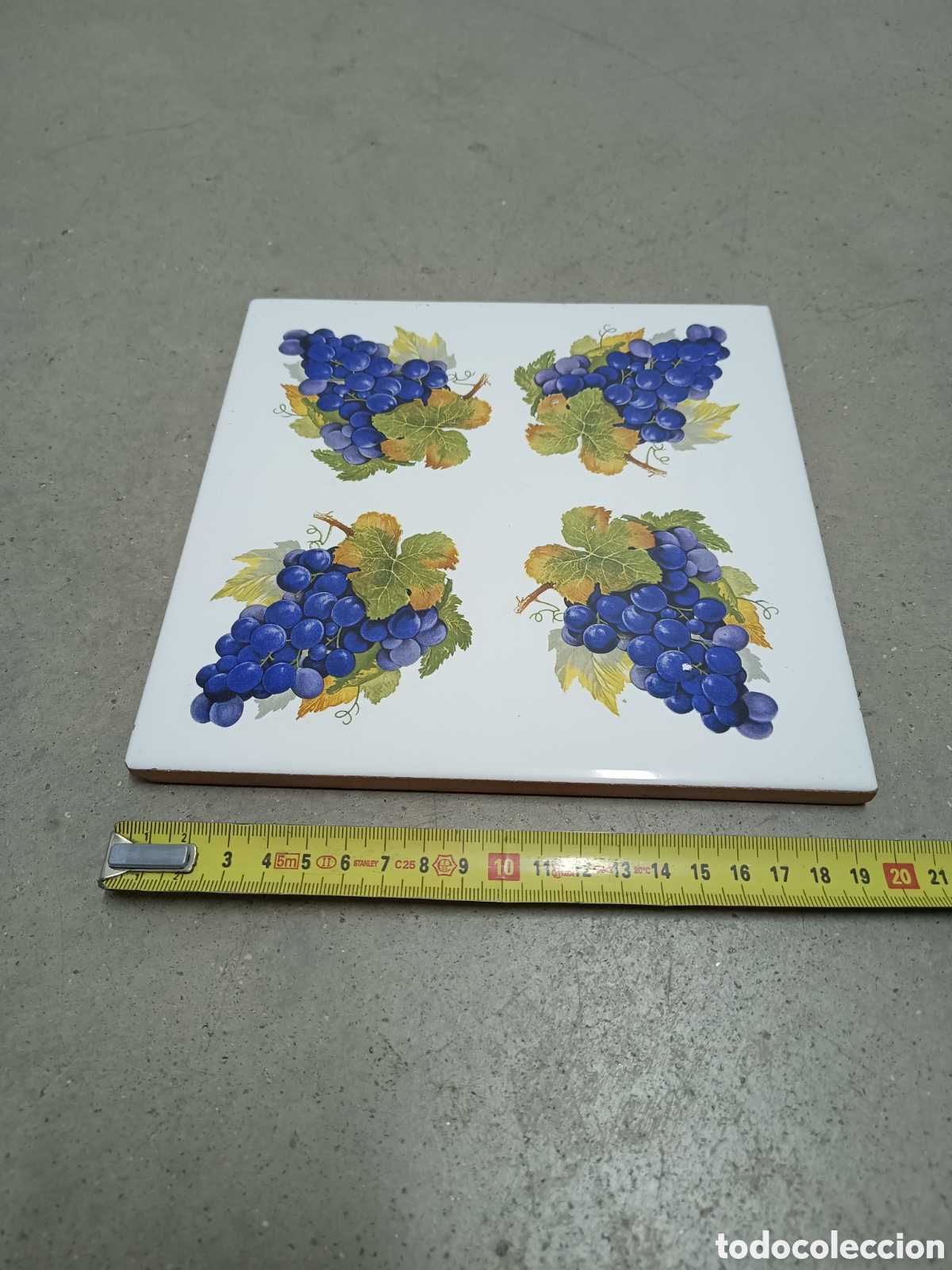 Antig&uuml;edades: AZULEJO UVAS - 20x20cm - Foto 1