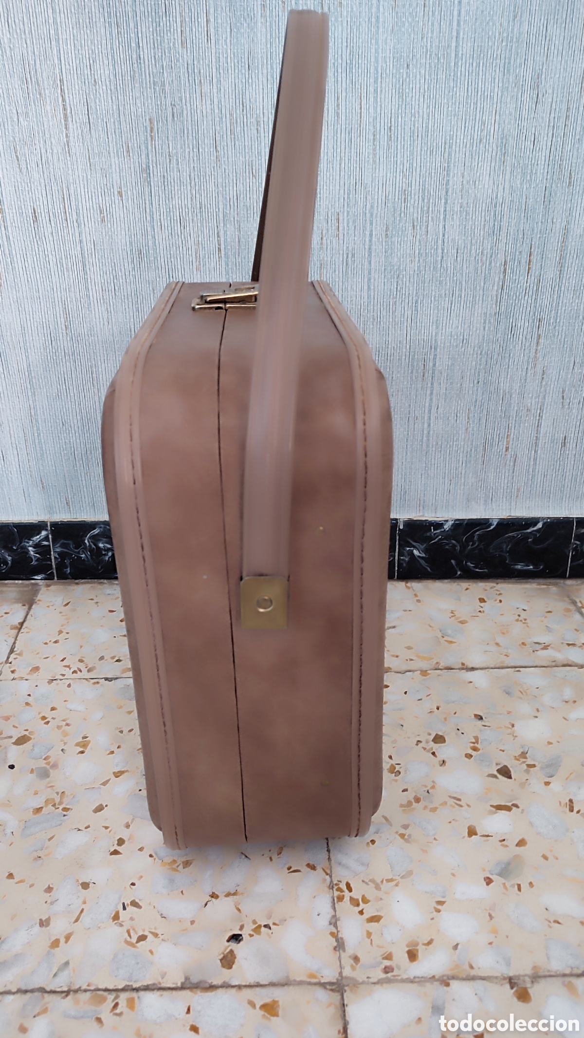 Antig&uuml;edades: Maleta de mano vintage - Foto 2