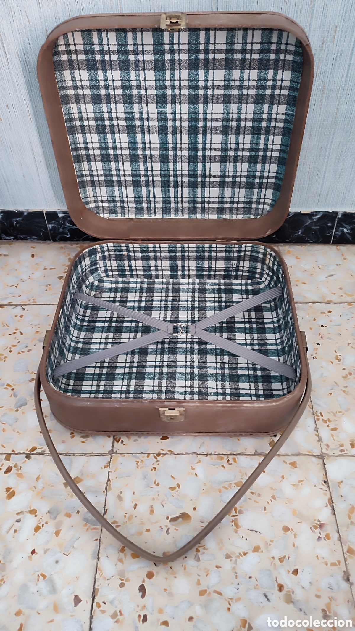 Antig&uuml;edades: Maleta de mano vintage - Foto 5