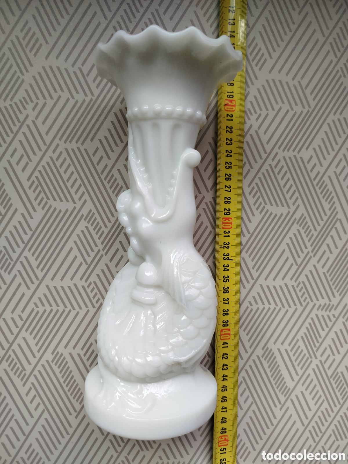 Antig&uuml;edades: Jarr&oacute;n de opalina blanca, con forma de cobra. - Foto 6