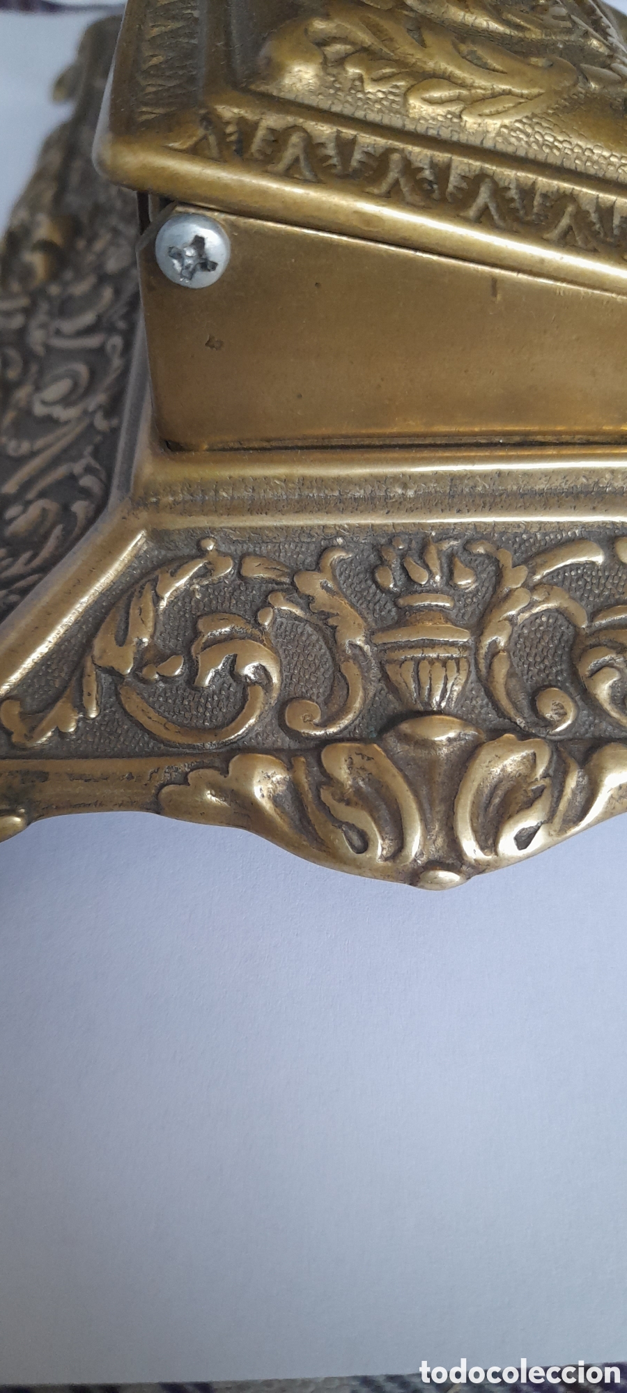 Antig&uuml;edades: Escribania antigua de bronce - Foto 3