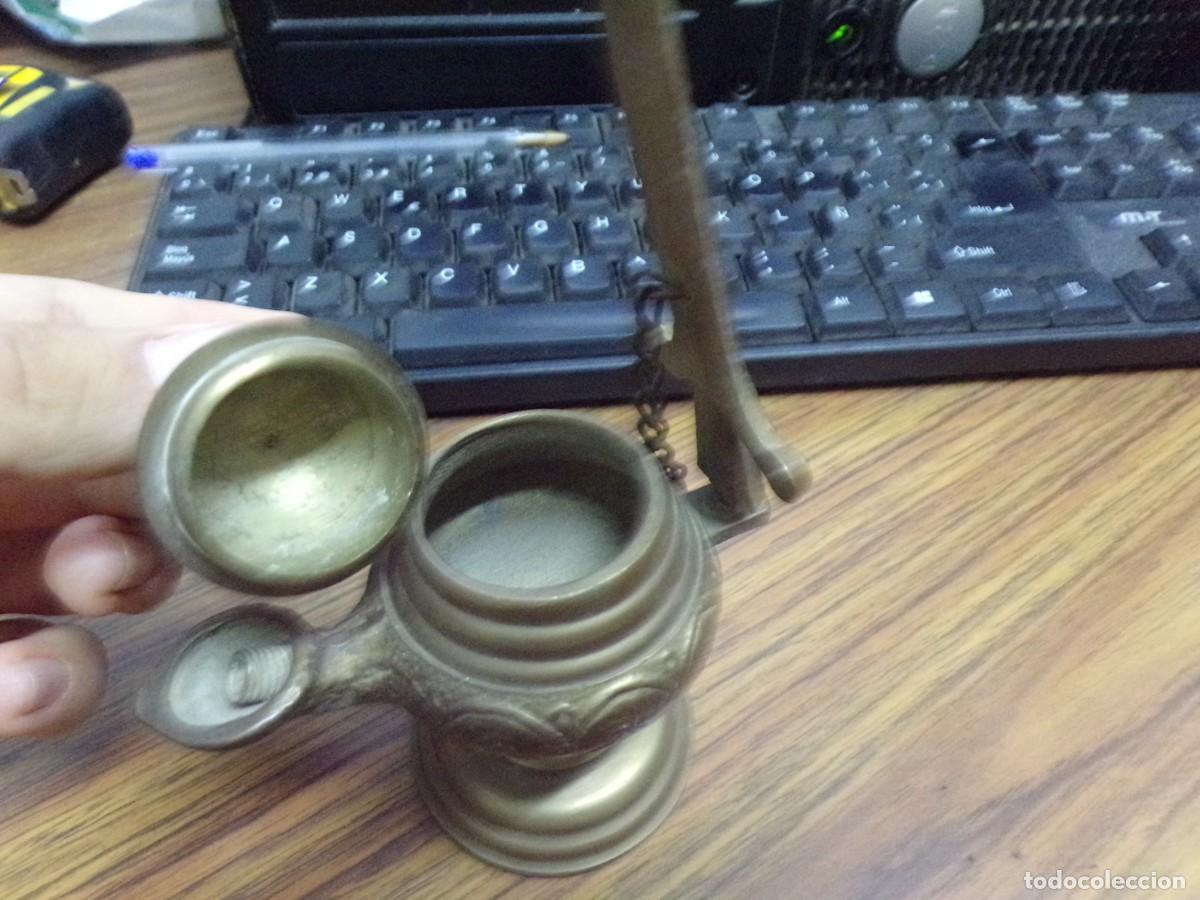 Antig&uuml;edades: ESTAMOS LIQUIDANDO. L&aacute;mpara de aceite de bronce - Foto 5