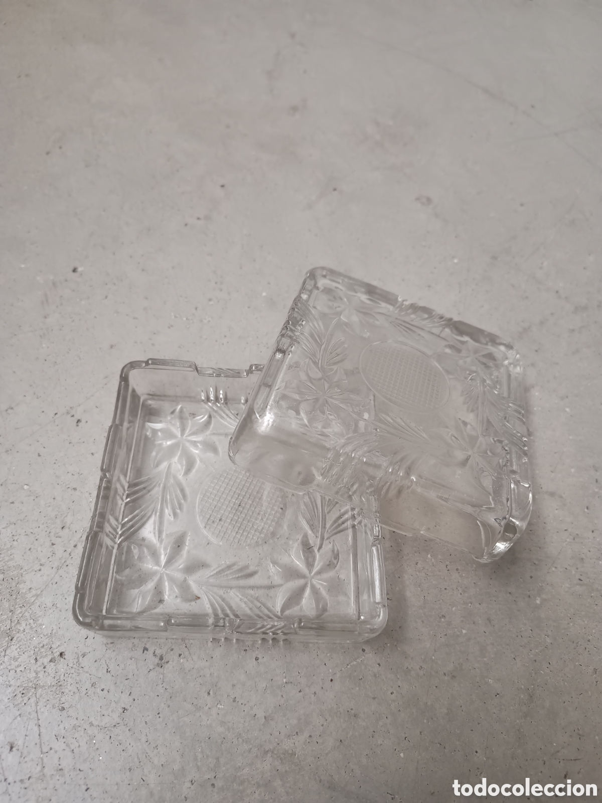 Antig&uuml;edades: CAJITA DE CRISTAL TALLADA - Foto 1