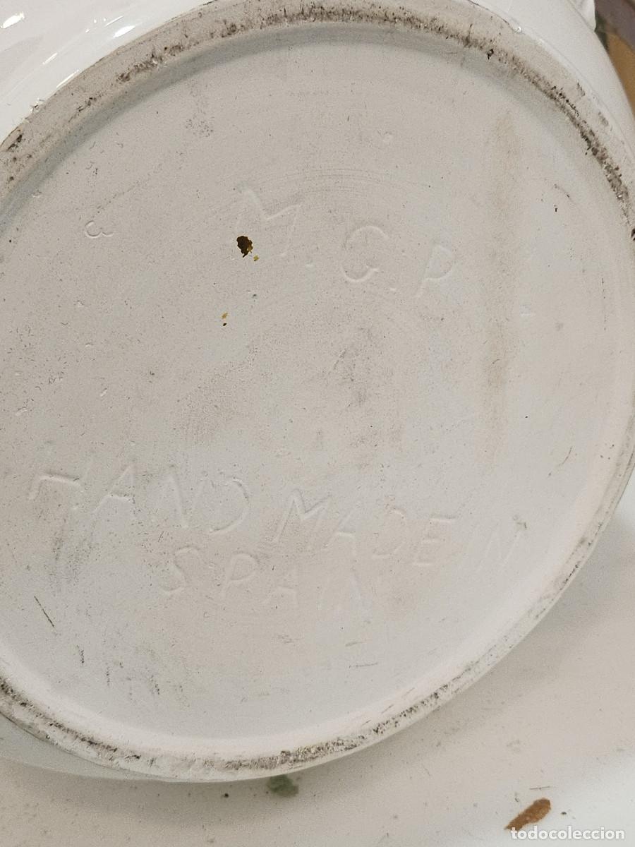 Antig&uuml;edades: maceton de ceramica con firma - Foto 5