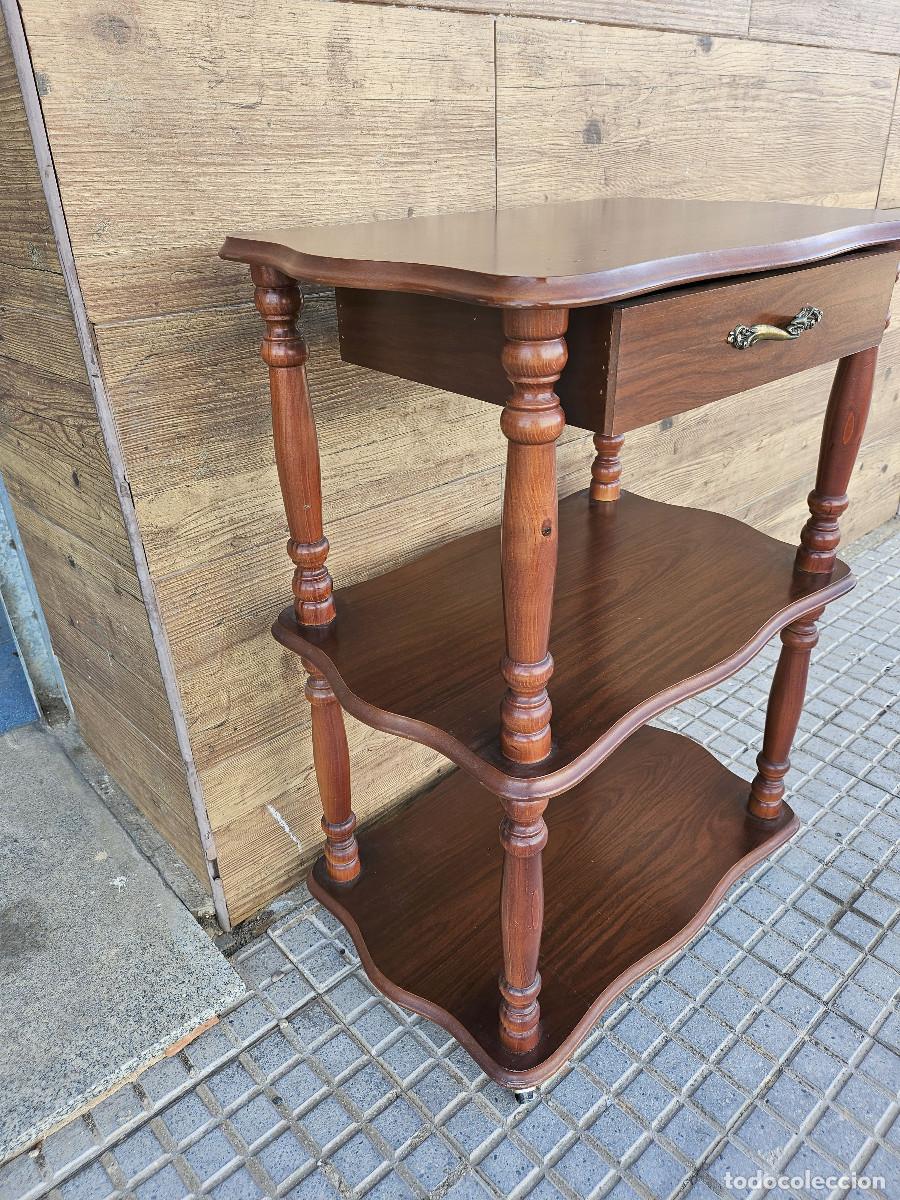Antig&uuml;edades: mesita de televisor nogal - Foto 2